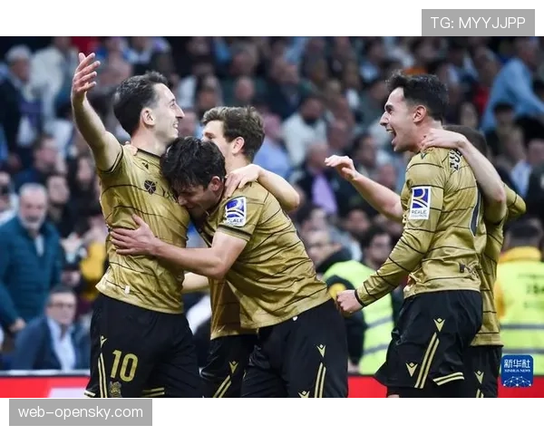 即时战报:维尼修斯边路突破造点,皇家马德里主场1-0领先那不勒斯